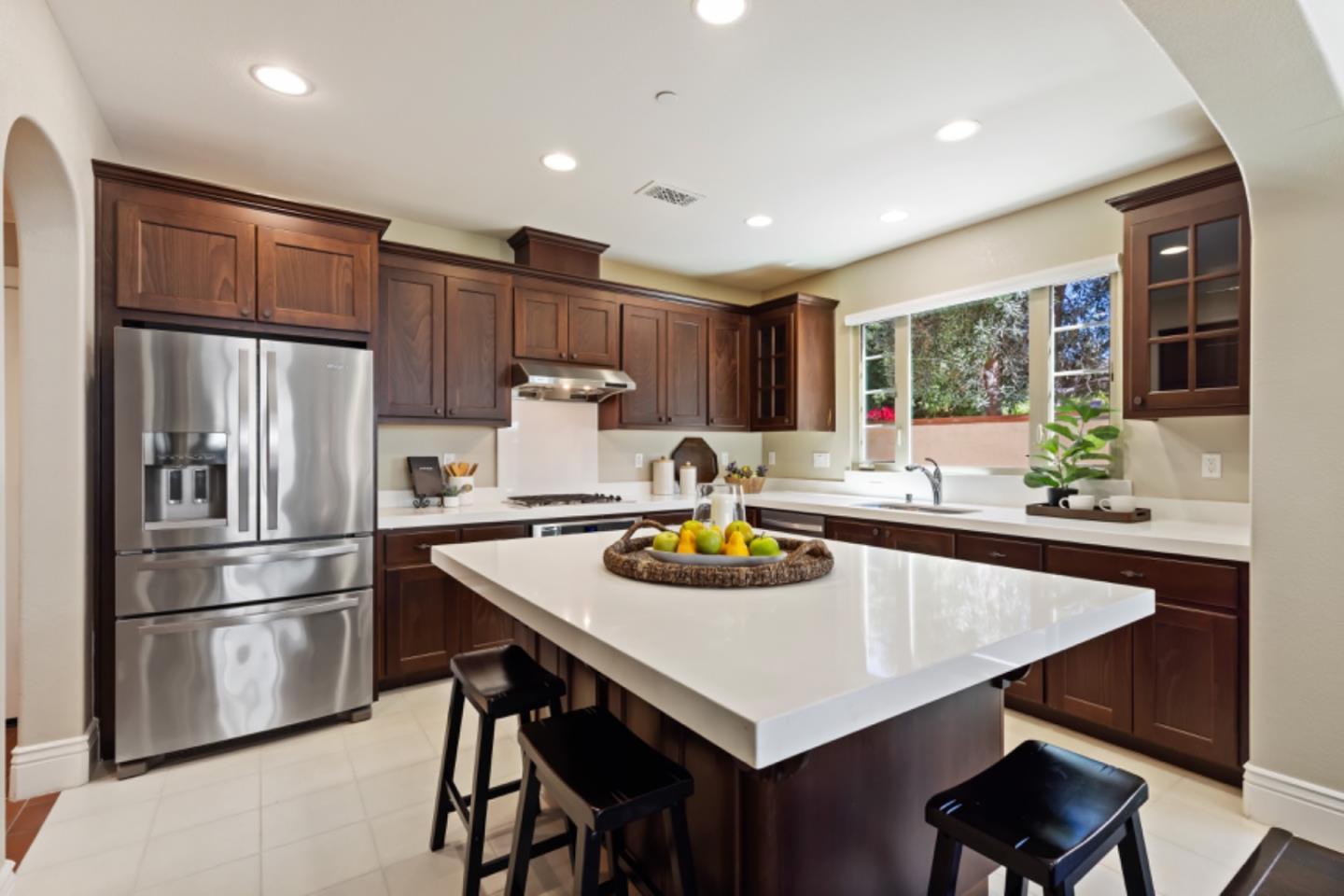 Detail Gallery Image 9 of 33 For 99 Goodman Ln, Milpitas,  CA 95035 - 4 Beds | 3/1 Baths