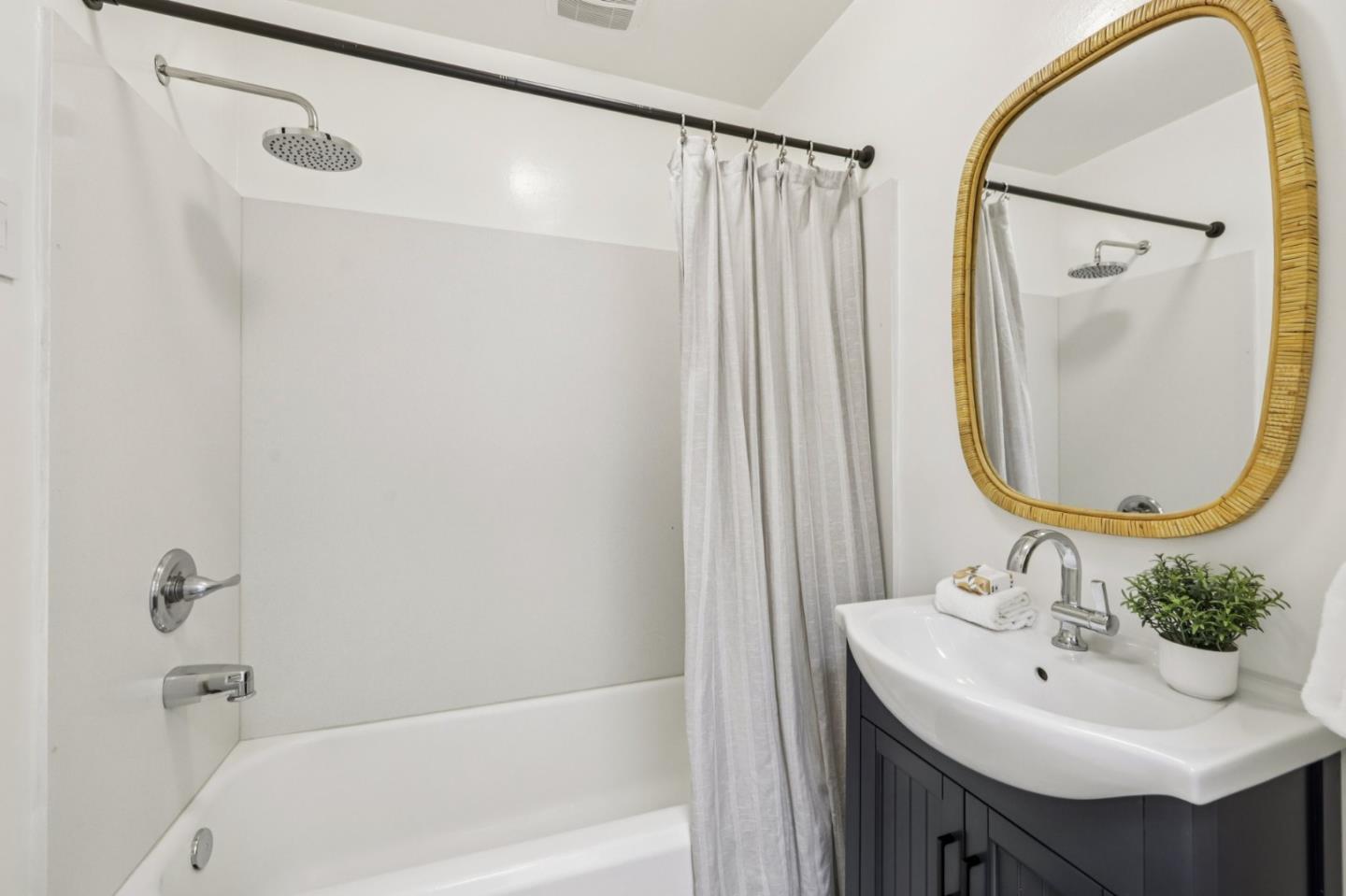 Detail Gallery Image 24 of 33 For 274 Maynard St, San Francisco,  CA 94112 - 3 Beds | 2 Baths
