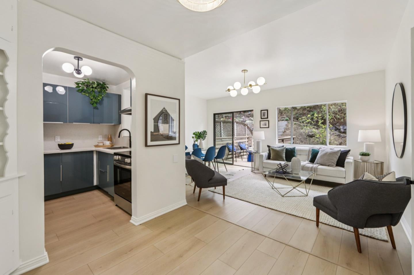 Detail Gallery Image 6 of 33 For 274 Maynard St, San Francisco,  CA 94112 - 3 Beds | 2 Baths