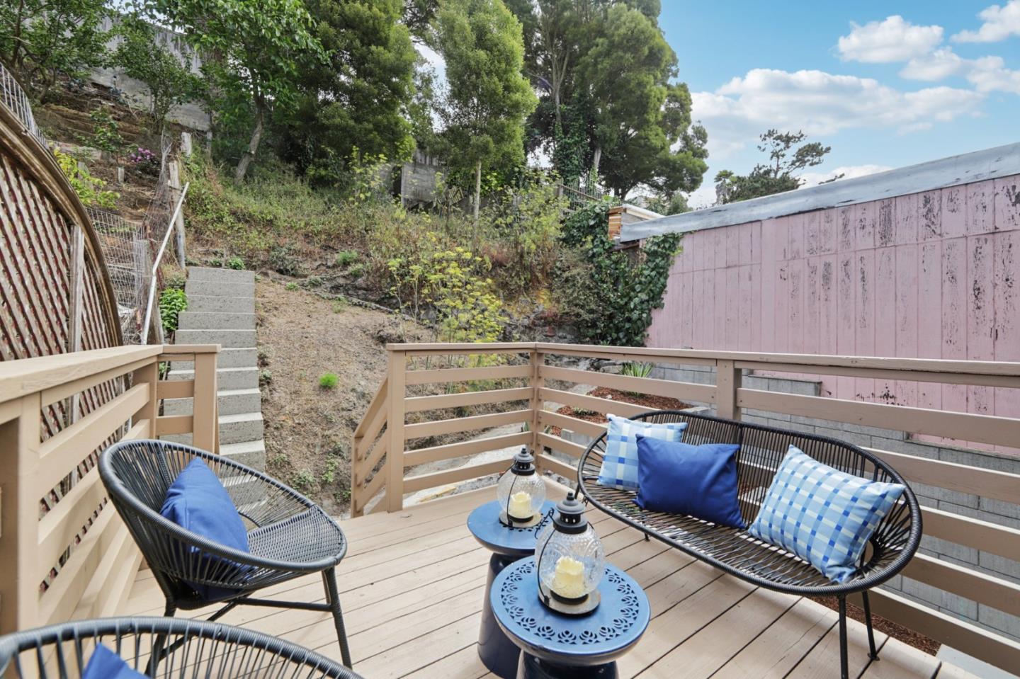 Detail Gallery Image 8 of 33 For 274 Maynard St, San Francisco,  CA 94112 - 3 Beds | 2 Baths