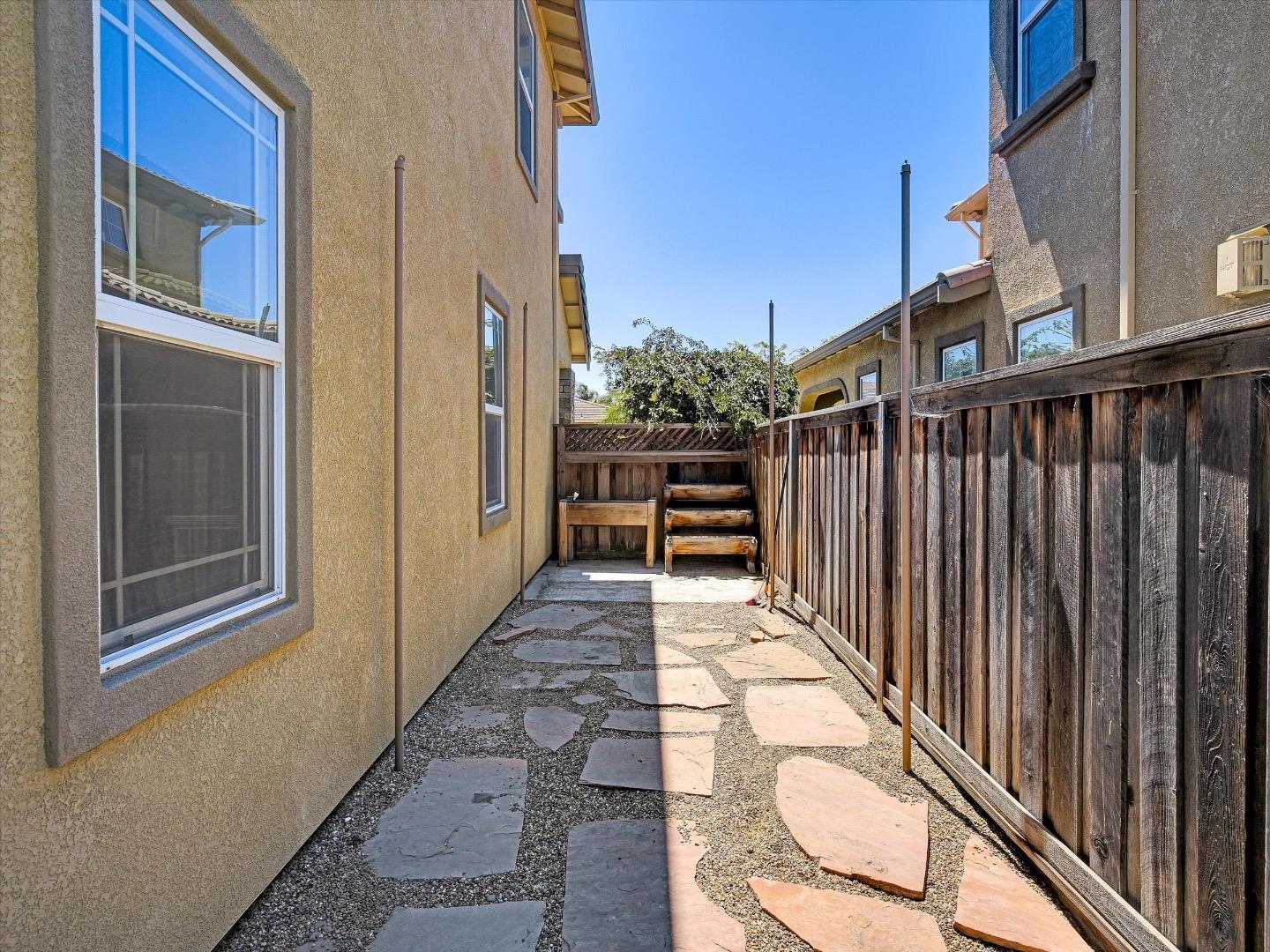 Detail Gallery Image 43 of 50 For 325 W Alcala Ave, Mountain House,  CA 95391 - 4 Beds | 3 Baths