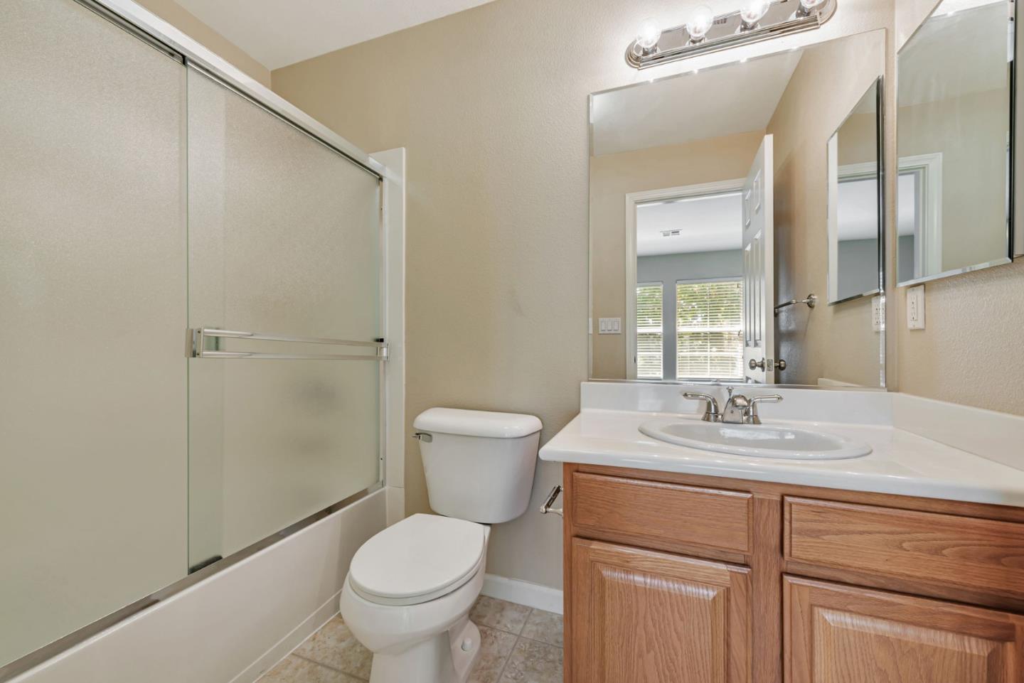 Detail Gallery Image 16 of 47 For 501 Casselino Dr, San Jose,  CA 95136 - 2 Beds | 2/1 Baths