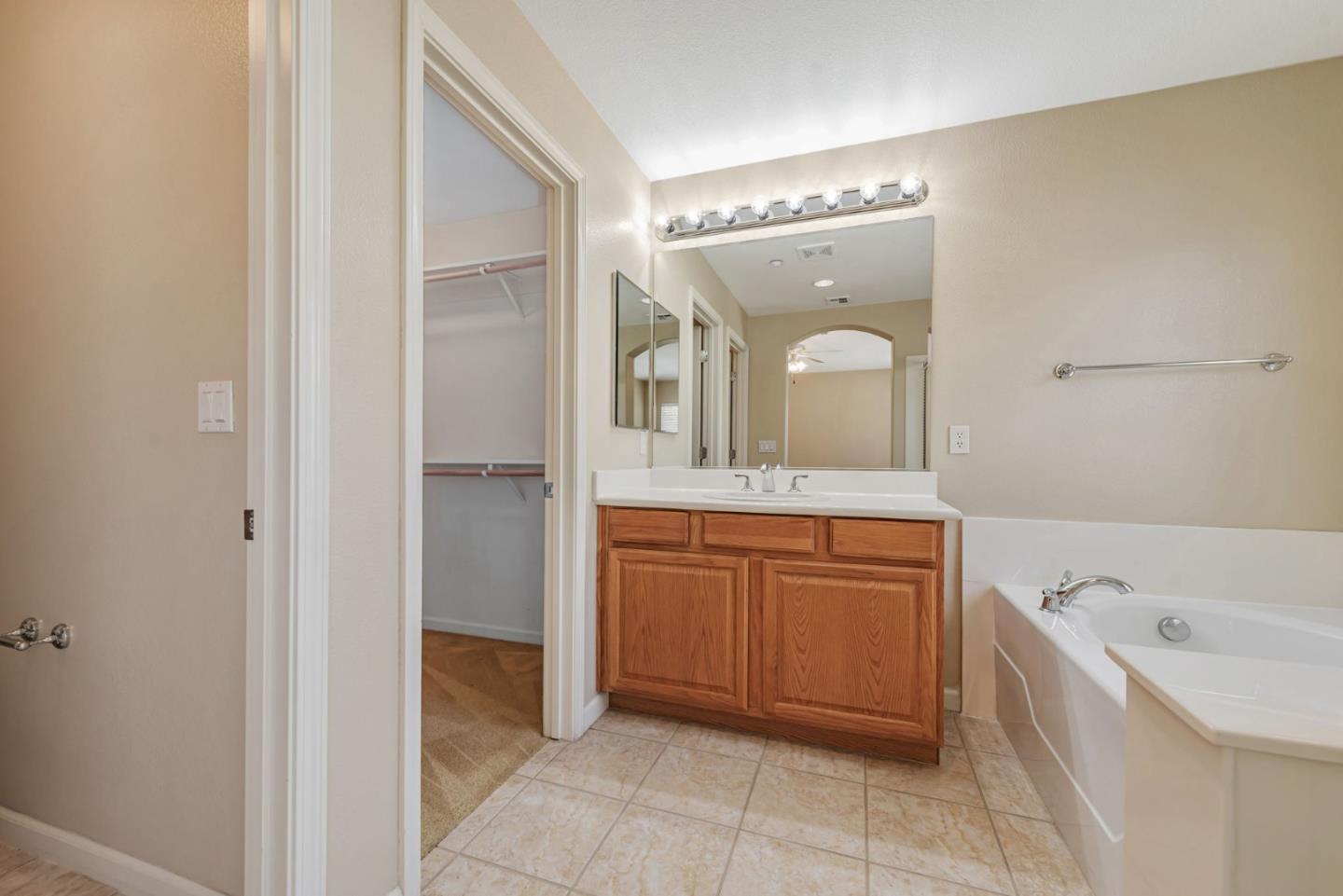 Detail Gallery Image 17 of 47 For 501 Casselino Dr, San Jose,  CA 95136 - 2 Beds | 2/1 Baths