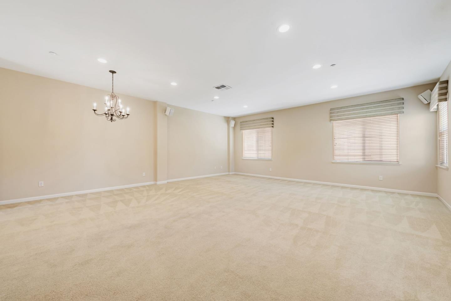 Detail Gallery Image 31 of 47 For 501 Casselino Dr, San Jose,  CA 95136 - 2 Beds | 2/1 Baths
