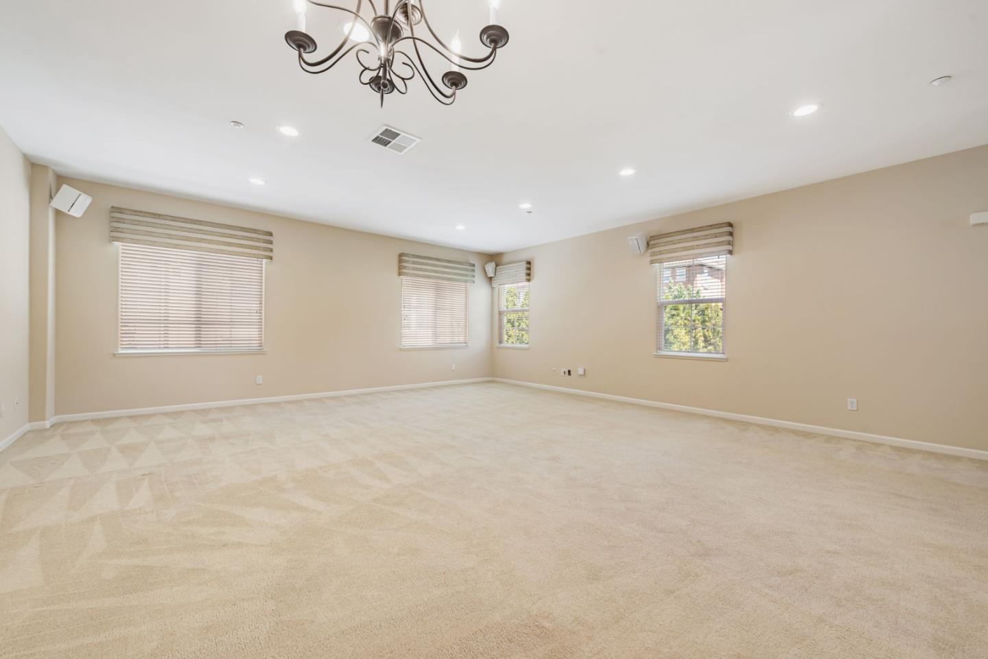 Detail Gallery Image 32 of 47 For 501 Casselino Dr, San Jose,  CA 95136 - 2 Beds | 2/1 Baths