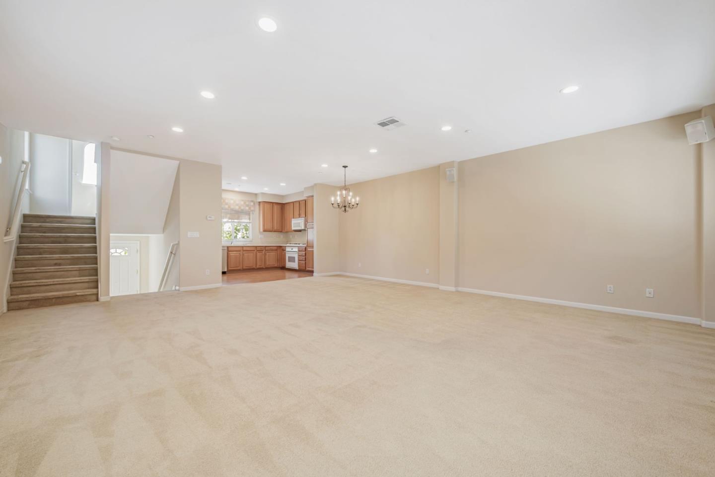 Detail Gallery Image 34 of 47 For 501 Casselino Dr, San Jose,  CA 95136 - 2 Beds | 2/1 Baths
