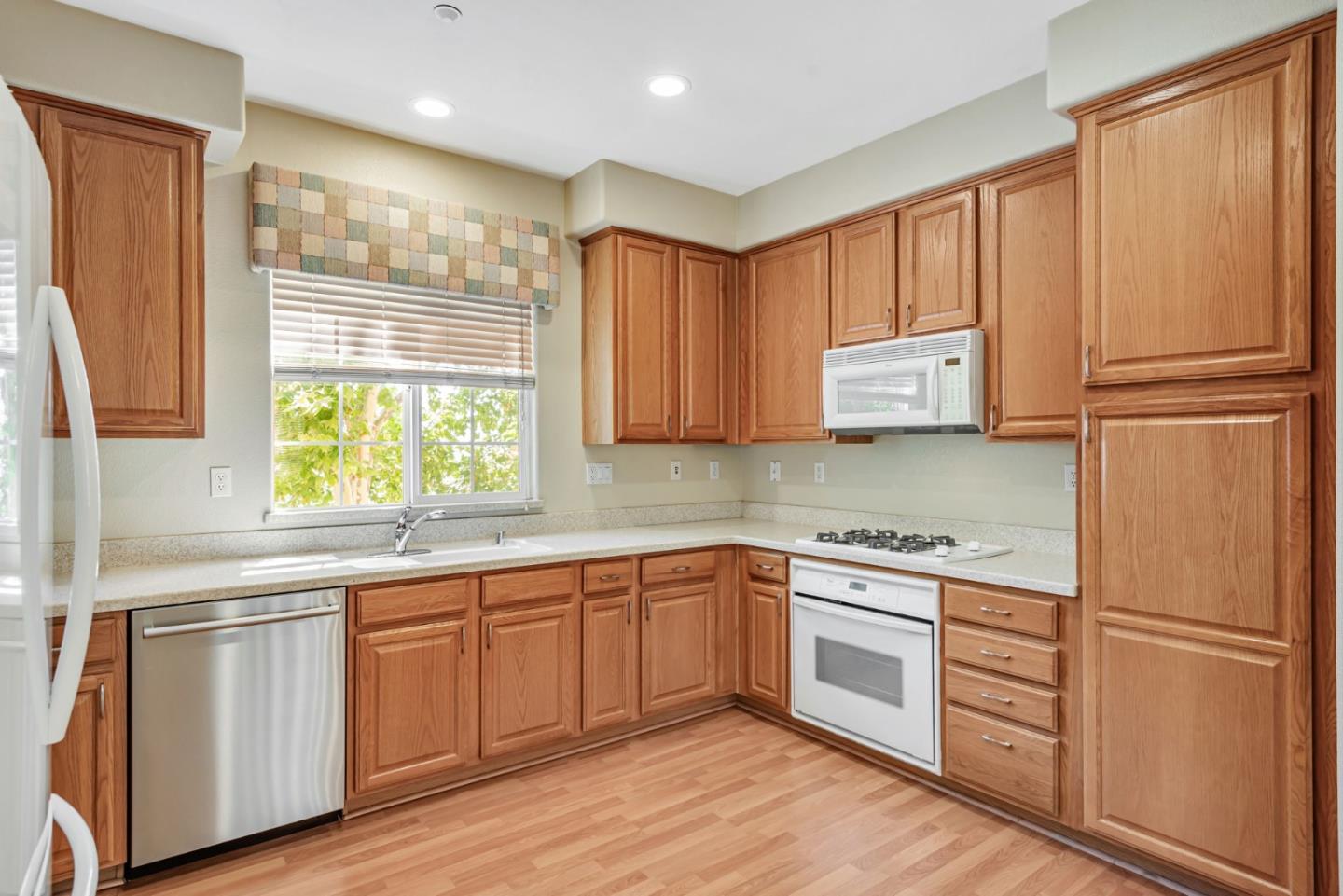 Detail Gallery Image 35 of 47 For 501 Casselino Dr, San Jose,  CA 95136 - 2 Beds | 2/1 Baths
