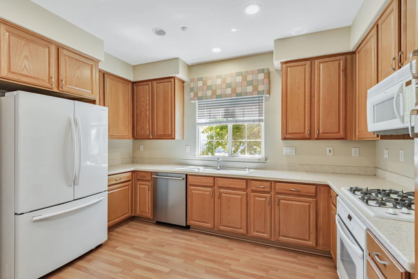 Detail Gallery Image 36 of 47 For 501 Casselino Dr, San Jose,  CA 95136 - 2 Beds | 2/1 Baths