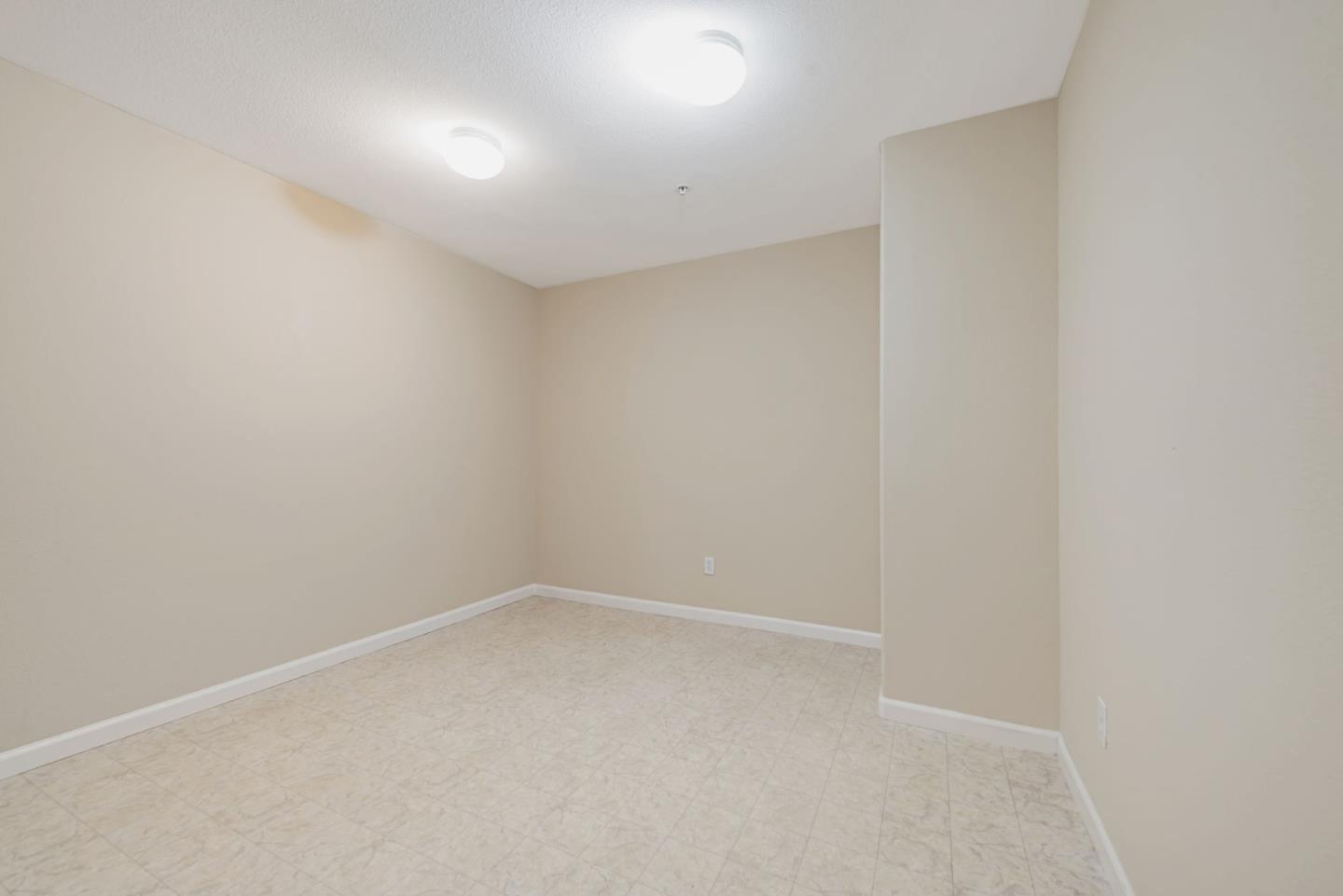 Detail Gallery Image 45 of 47 For 501 Casselino Dr, San Jose,  CA 95136 - 2 Beds | 2/1 Baths