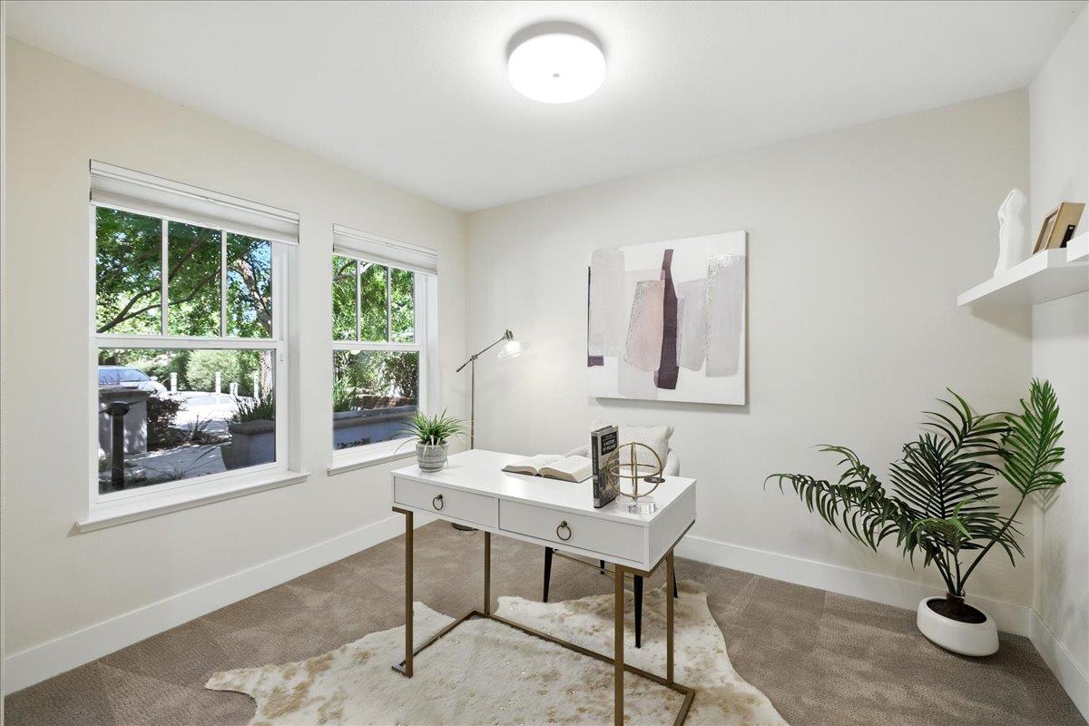 Detail Gallery Image 26 of 39 For 1905 Stella St, Mountain View,  CA 94043 - 3 Beds | 2/1 Baths