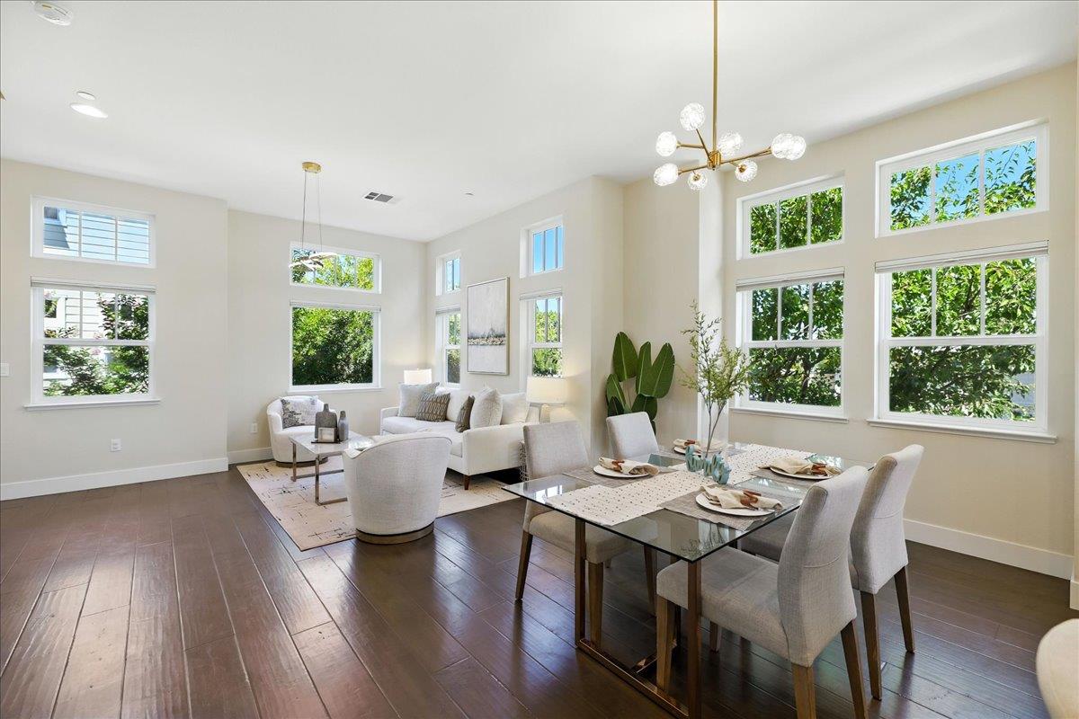 Detail Gallery Image 9 of 39 For 1905 Stella St, Mountain View,  CA 94043 - 3 Beds | 2/1 Baths