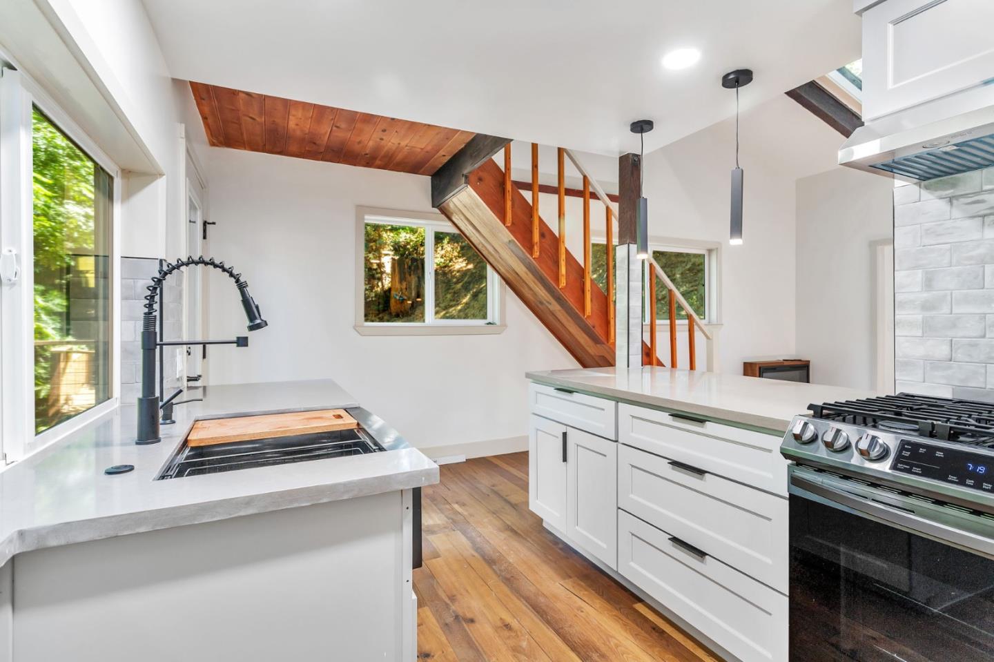 Detail Gallery Image 7 of 22 For 7470 Highway 9, Felton,  CA 95018 - 2 Beds | 2 Baths