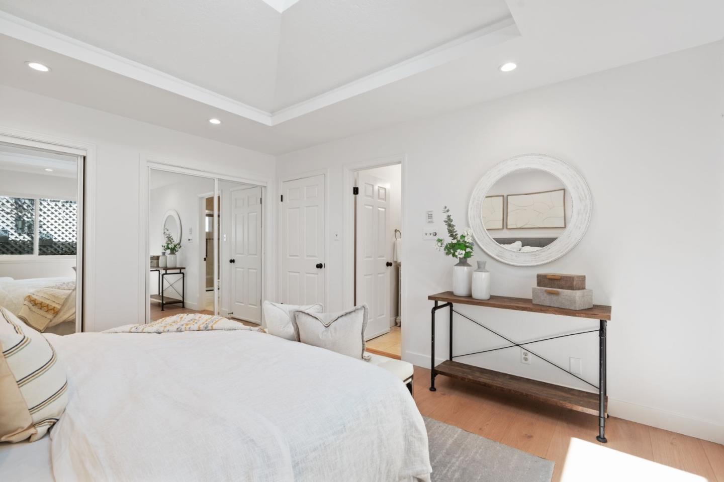 Detail Gallery Image 11 of 38 For 932 Lundy Ln, Los Altos,  CA 94024 - 3 Beds | 2 Baths