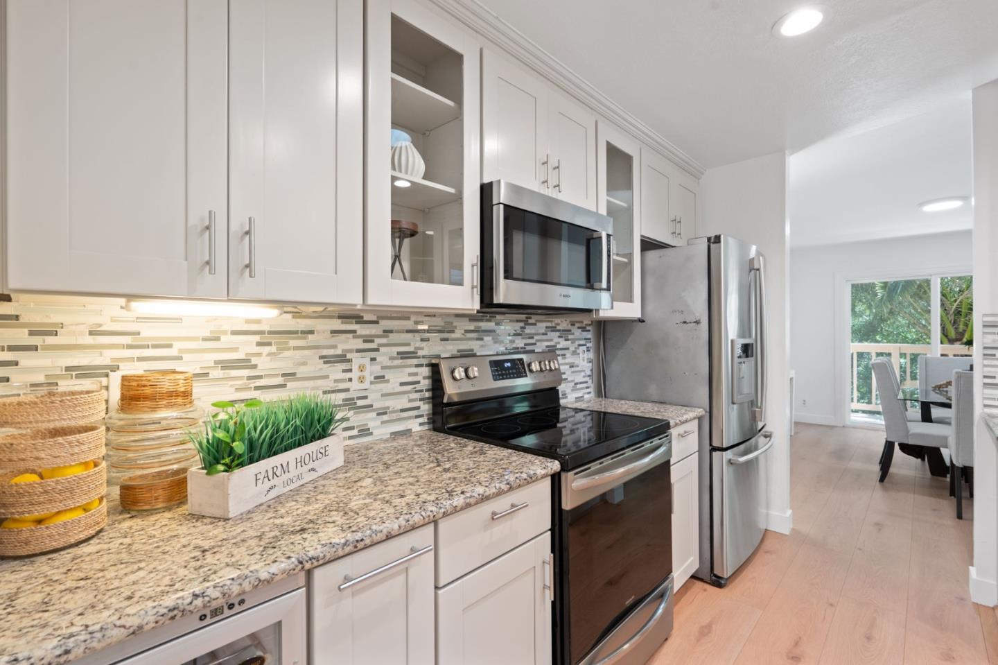 Detail Gallery Image 8 of 38 For 932 Lundy Ln, Los Altos,  CA 94024 - 3 Beds | 2 Baths