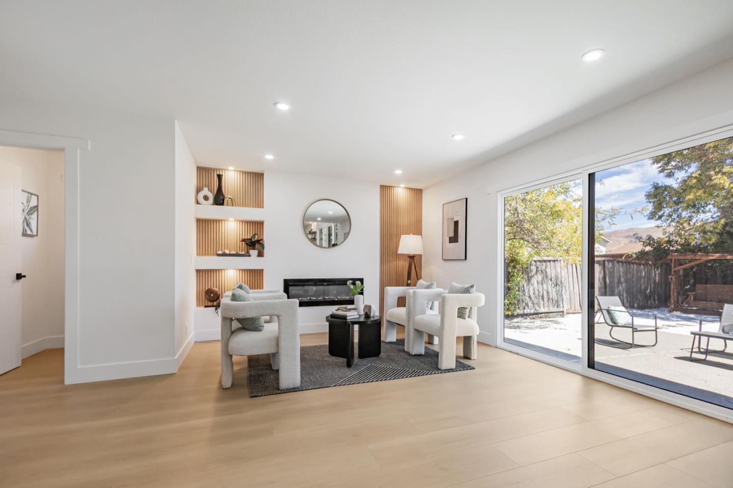 Detail Gallery Image 11 of 51 For 1704 Morrill Ave, San Jose,  CA 95132 - 4 Beds | 2/1 Baths