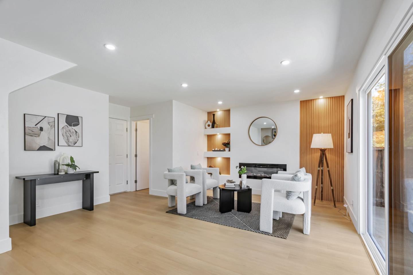 Detail Gallery Image 12 of 51 For 1704 Morrill Ave, San Jose,  CA 95132 - 4 Beds | 2/1 Baths