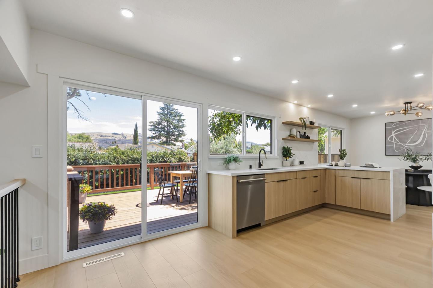 Detail Gallery Image 15 of 51 For 1704 Morrill Ave, San Jose,  CA 95132 - 4 Beds | 2/1 Baths