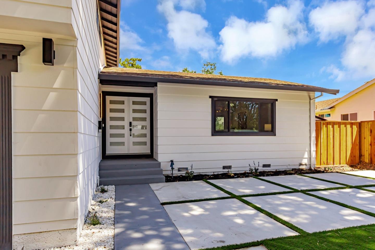 Detail Gallery Image 3 of 51 For 1704 Morrill Ave, San Jose,  CA 95132 - 4 Beds | 2/1 Baths
