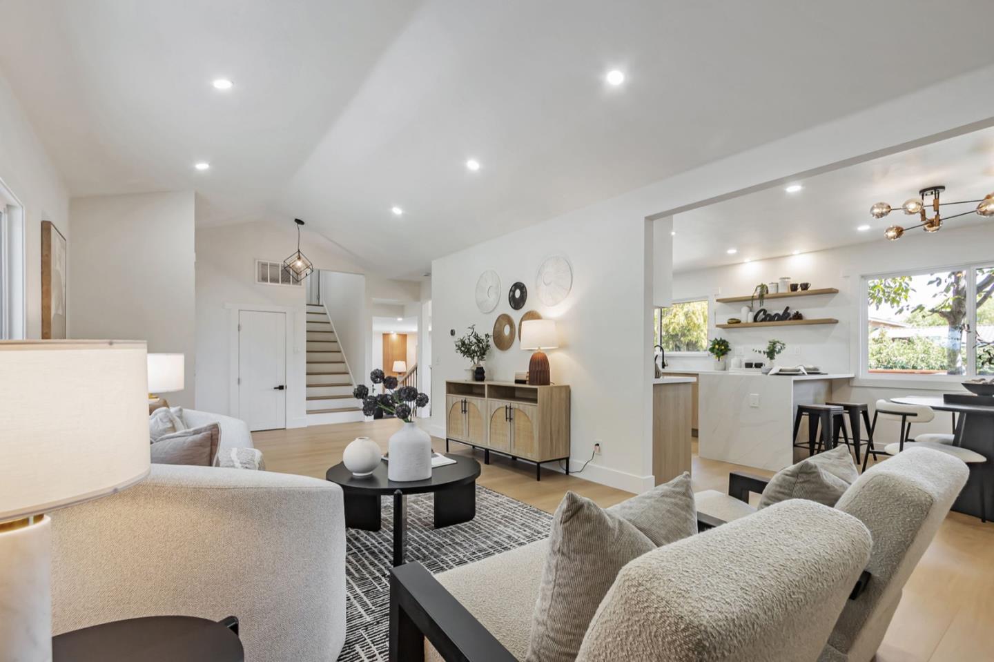 Detail Gallery Image 8 of 51 For 1704 Morrill Ave, San Jose,  CA 95132 - 4 Beds | 2/1 Baths