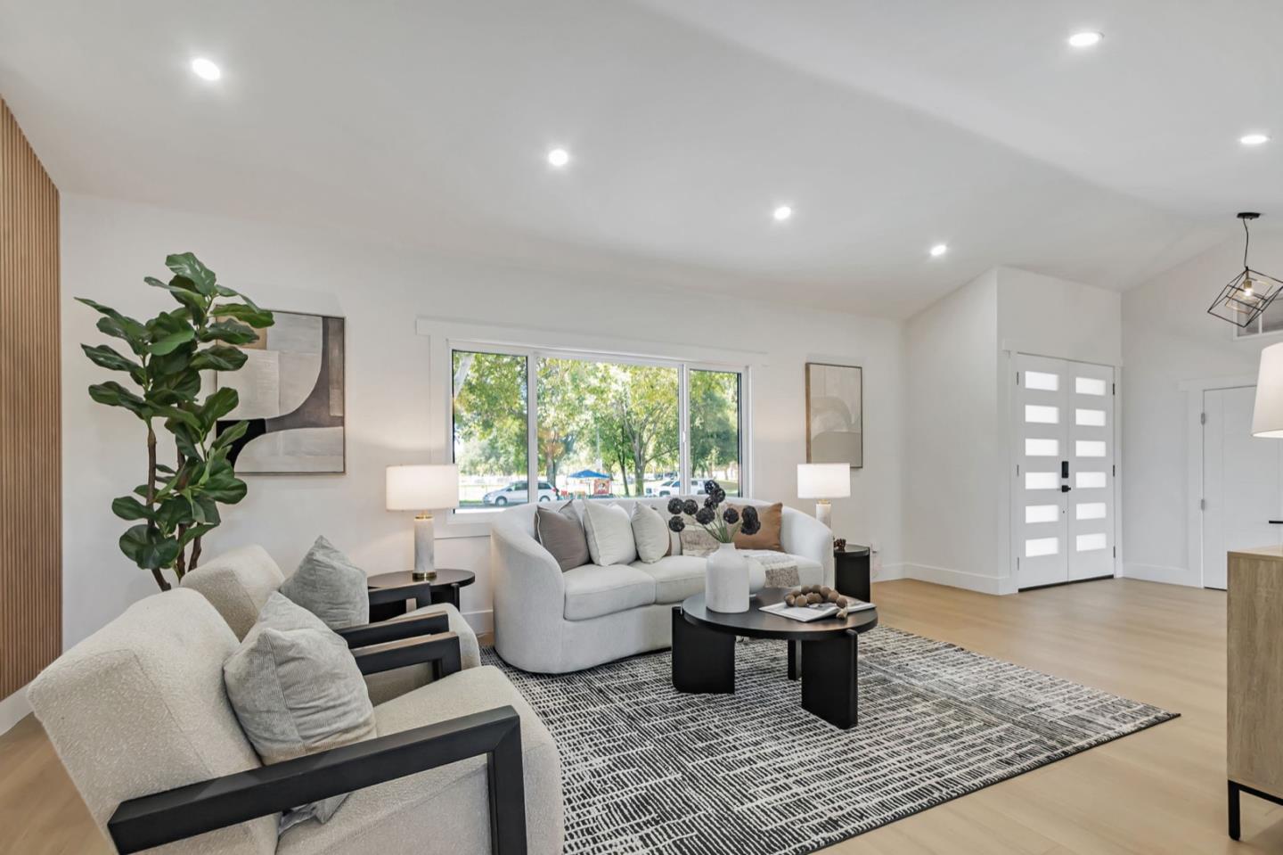 Detail Gallery Image 9 of 51 For 1704 Morrill Ave, San Jose,  CA 95132 - 4 Beds | 2/1 Baths