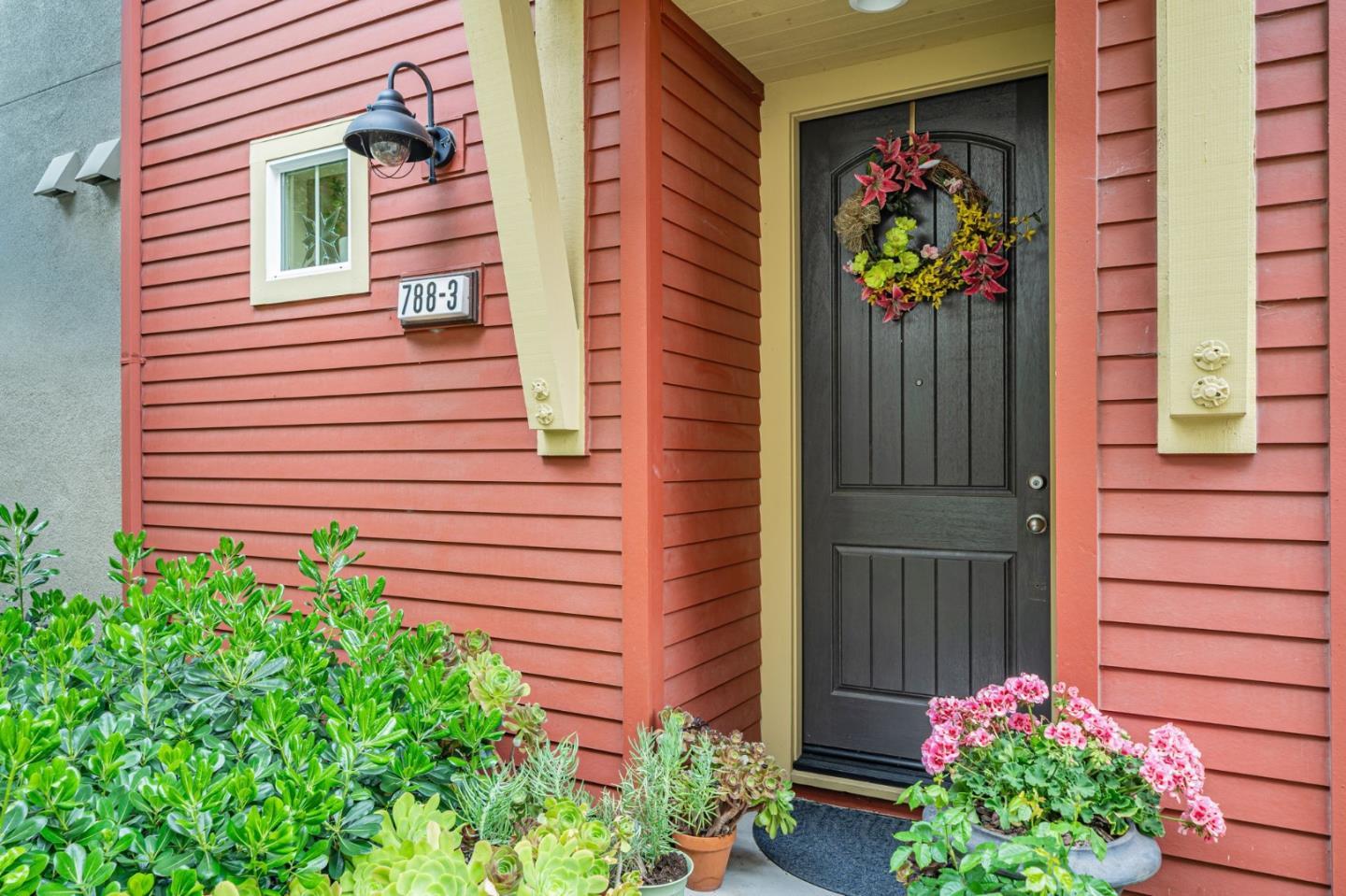 Detail Gallery Image 2 of 45 For 788 Tranquility Cir #3,  Livermore,  CA 94551 - 3 Beds | 2 Baths