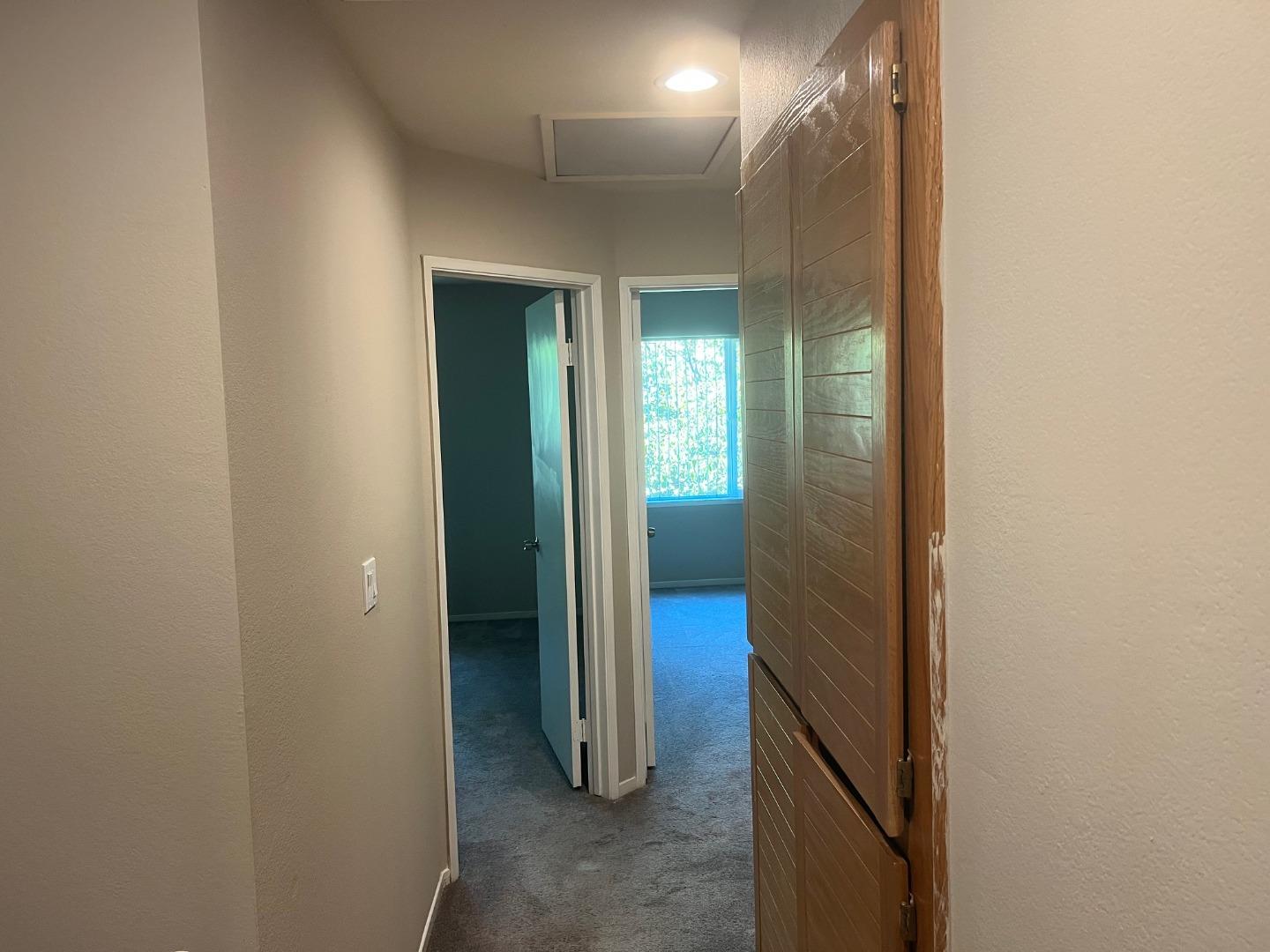 Detail Gallery Image 10 of 21 For 6986 Gregorich Dr #C,  San Jose,  CA 95138 - 2 Beds | 2/1 Baths