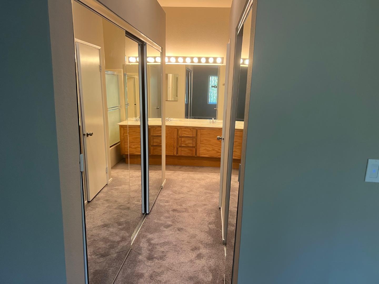Detail Gallery Image 13 of 21 For 6986 Gregorich Dr #C,  San Jose,  CA 95138 - 2 Beds | 2/1 Baths