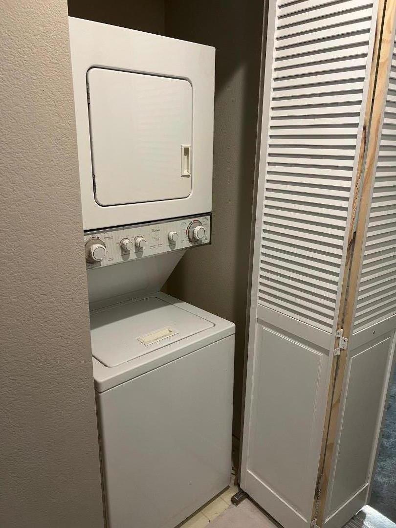 Detail Gallery Image 16 of 21 For 6986 Gregorich Dr #C,  San Jose,  CA 95138 - 2 Beds | 2/1 Baths