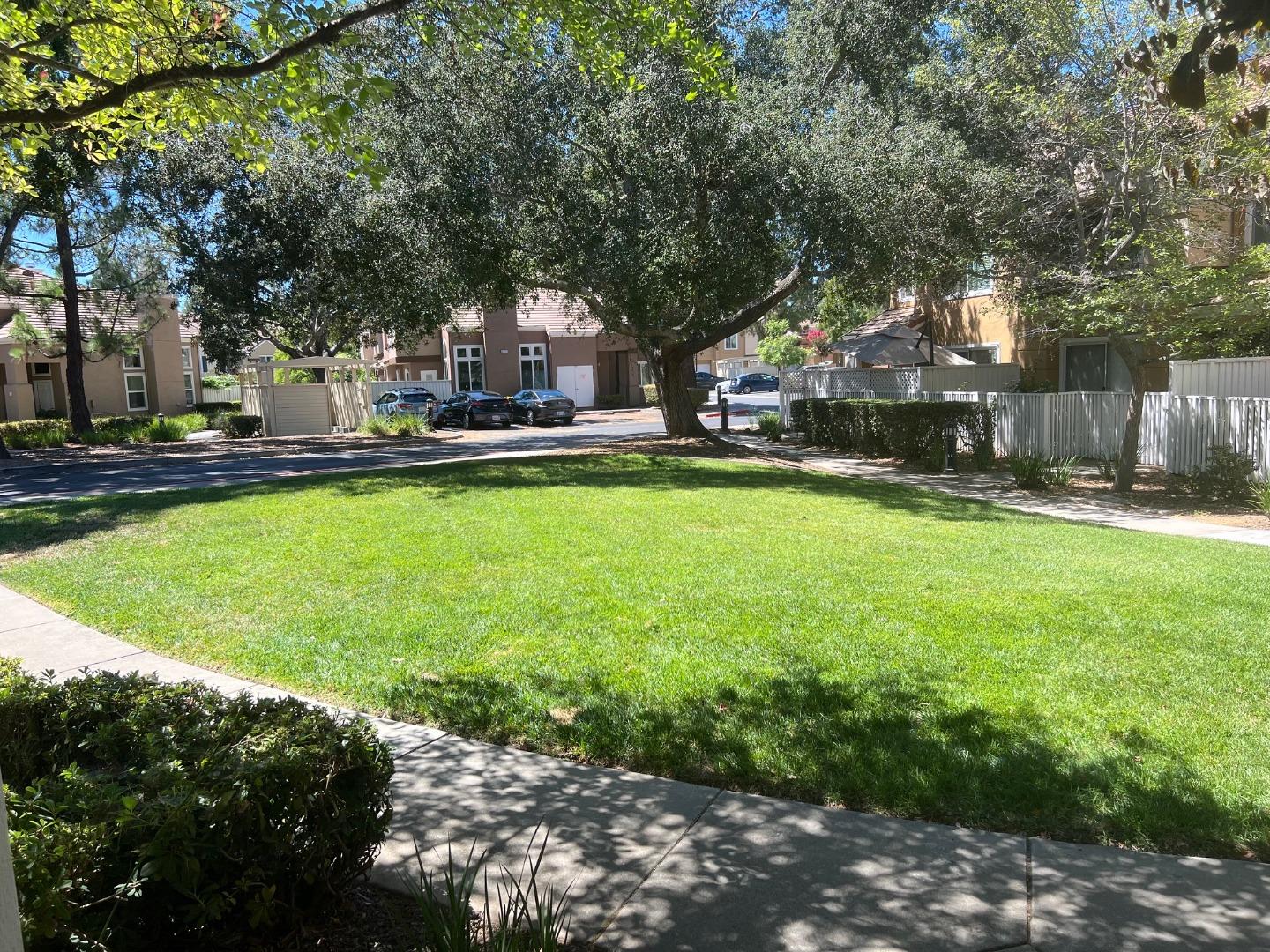 Detail Gallery Image 20 of 21 For 6986 Gregorich Dr #C,  San Jose,  CA 95138 - 2 Beds | 2/1 Baths