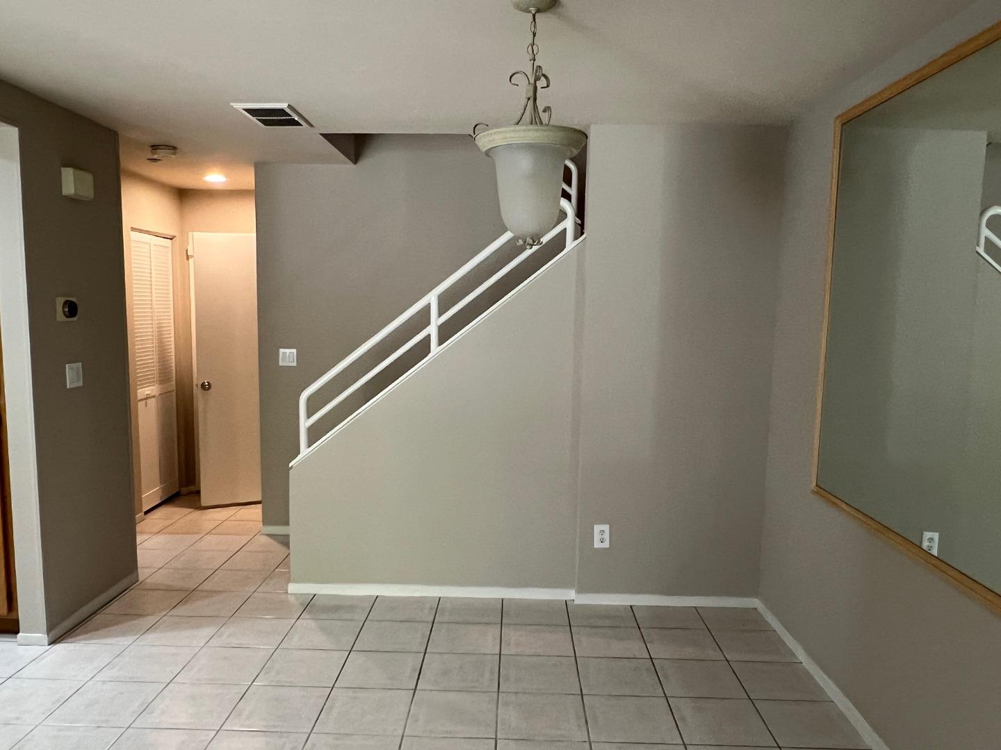 Detail Gallery Image 8 of 21 For 6986 Gregorich Dr #C,  San Jose,  CA 95138 - 2 Beds | 2/1 Baths