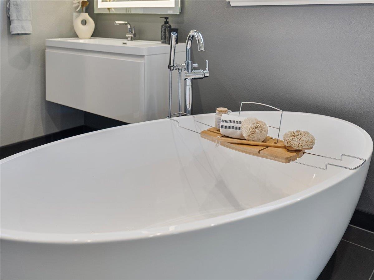 Detail Gallery Image 23 of 34 For 840 Romani Ct, San Jose,  CA 95125 - 5 Beds | 3 Baths