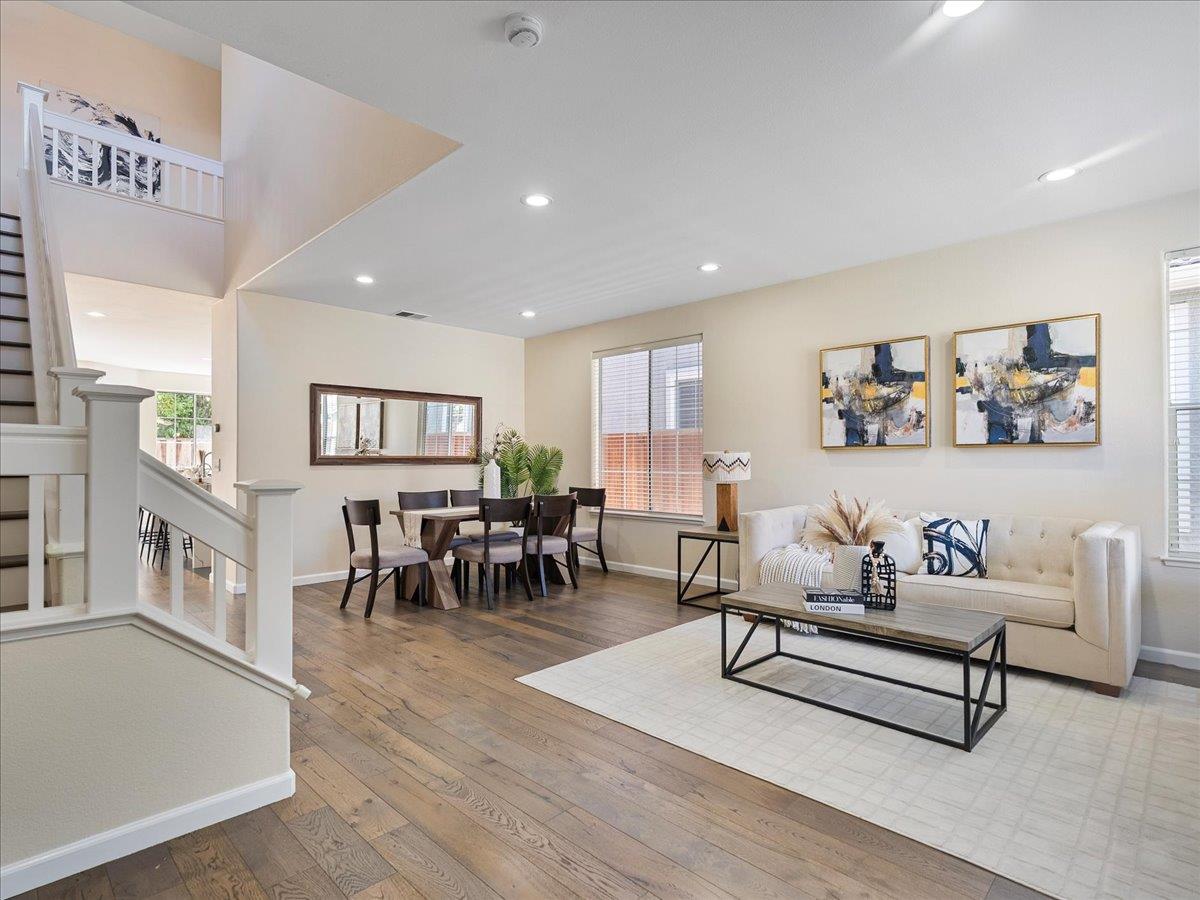 Detail Gallery Image 7 of 34 For 840 Romani Ct, San Jose,  CA 95125 - 5 Beds | 3 Baths