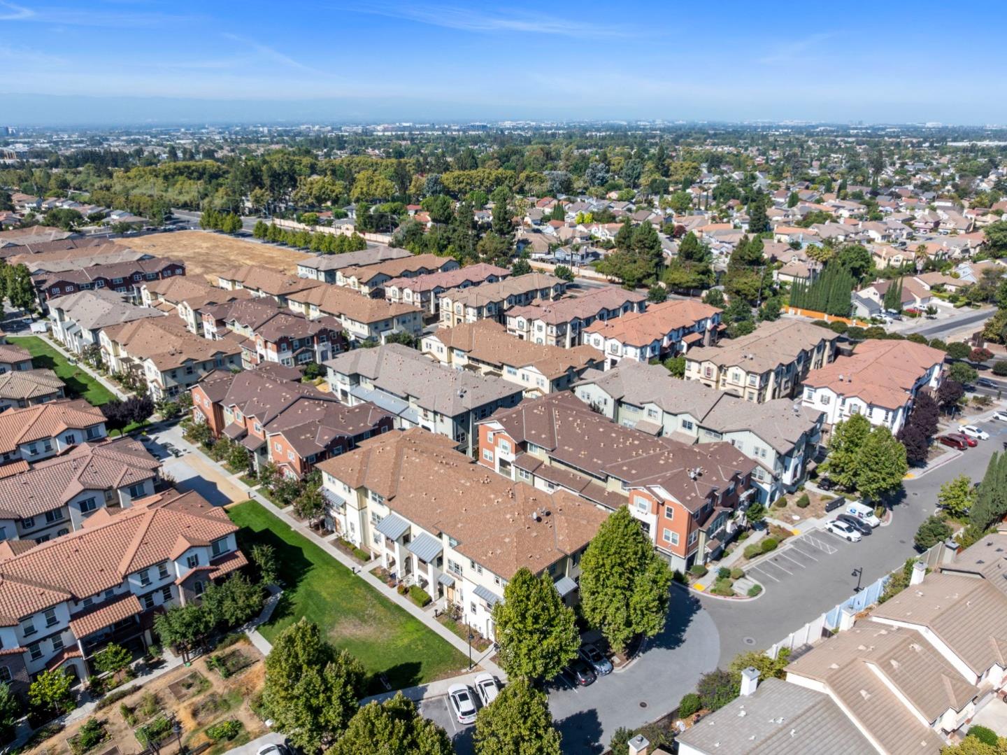 Detail Gallery Image 39 of 39 For 2109 Kiwi Wkwy, San Jose,  CA 95133 - 4 Beds | 4 Baths