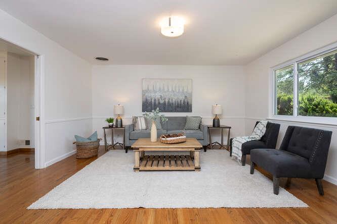 Detail Gallery Image 17 of 48 For 26993 Almaden Ct, Los Altos Hills,  CA 94022 - 4 Beds | 2/1 Baths