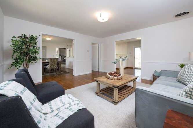 Detail Gallery Image 18 of 48 For 26993 Almaden Ct, Los Altos Hills,  CA 94022 - 4 Beds | 2/1 Baths
