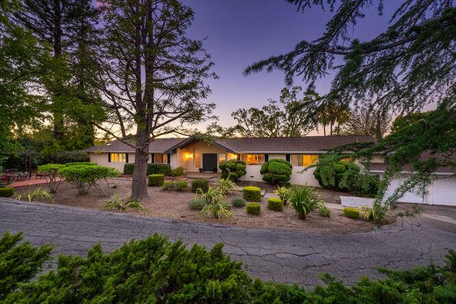 Detail Gallery Image 2 of 48 For 26993 Almaden Ct, Los Altos Hills,  CA 94022 - 4 Beds | 2/1 Baths