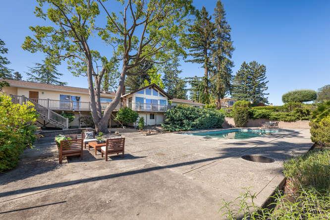 Detail Gallery Image 30 of 48 For 26993 Almaden Ct, Los Altos Hills,  CA 94022 - 4 Beds | 2/1 Baths
