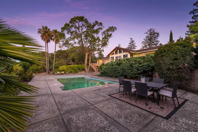 Detail Gallery Image 37 of 48 For 26993 Almaden Ct, Los Altos Hills,  CA 94022 - 4 Beds | 2/1 Baths