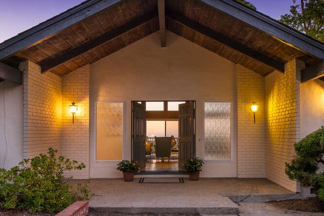 Detail Gallery Image 5 of 48 For 26993 Almaden Ct, Los Altos Hills,  CA 94022 - 4 Beds | 2/1 Baths