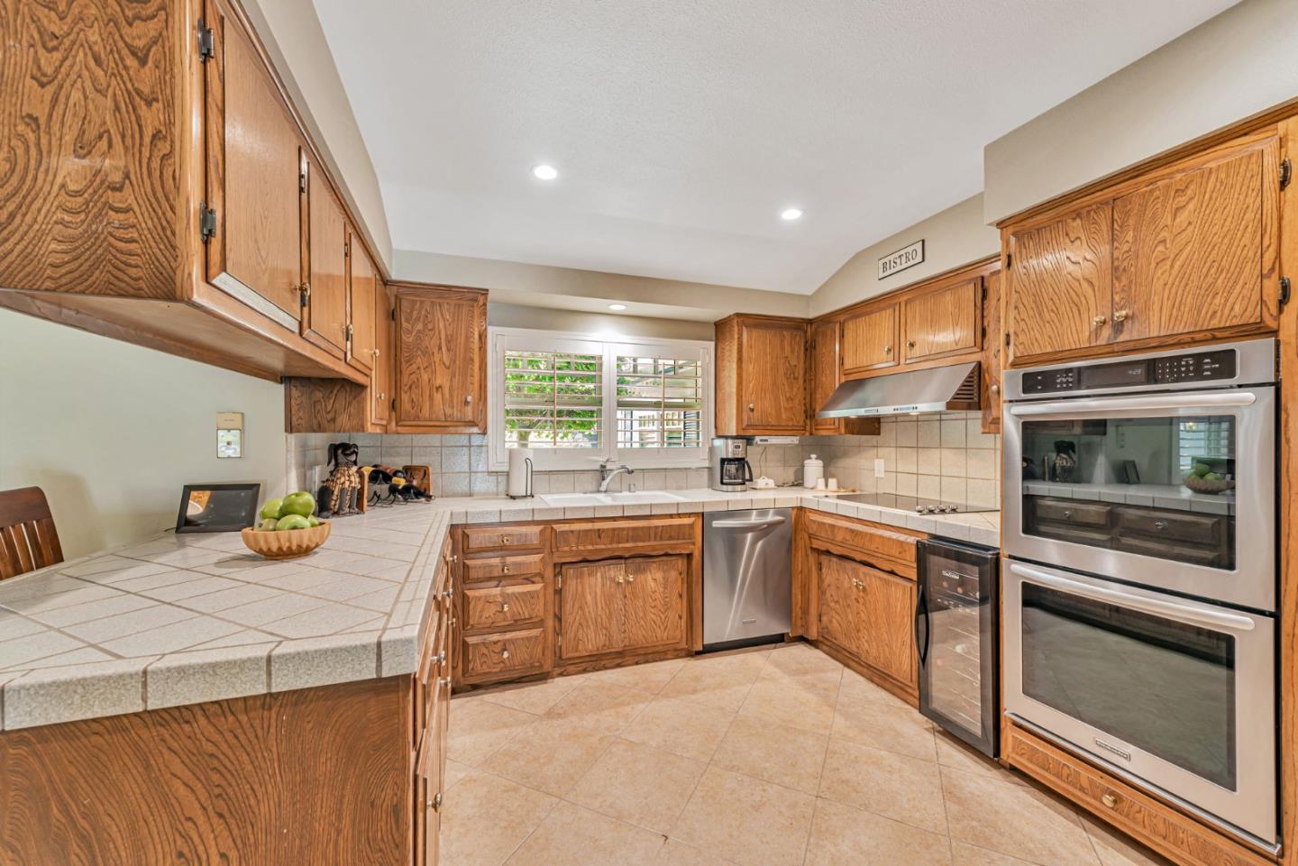 Detail Gallery Image 13 of 73 For 6540 Camelia Dr, San Jose,  CA 95120 - 4 Beds | 2/1 Baths
