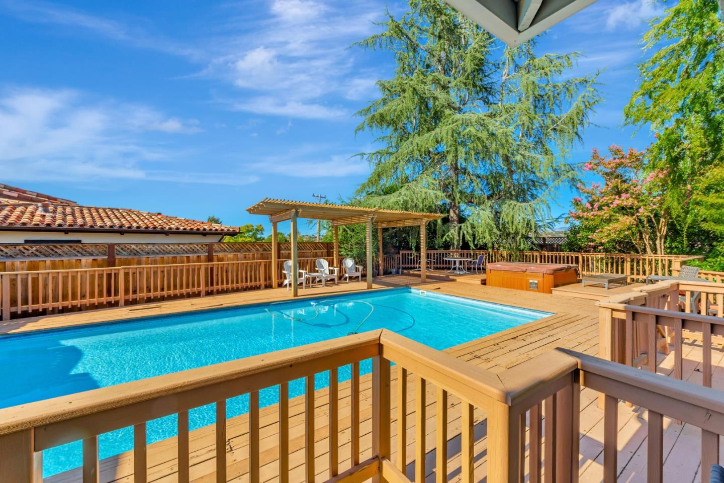 Detail Gallery Image 5 of 6 For 6540 Camelia Dr, San Jose,  CA 95120 - 4 Beds | 2/1 Baths