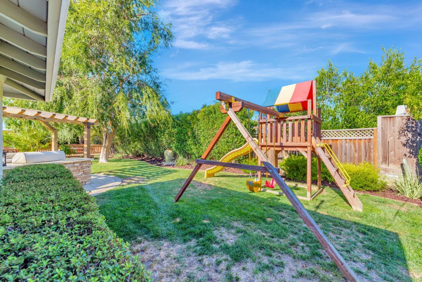 Detail Gallery Image 64 of 73 For 6540 Camelia Dr, San Jose,  CA 95120 - 4 Beds | 2/1 Baths