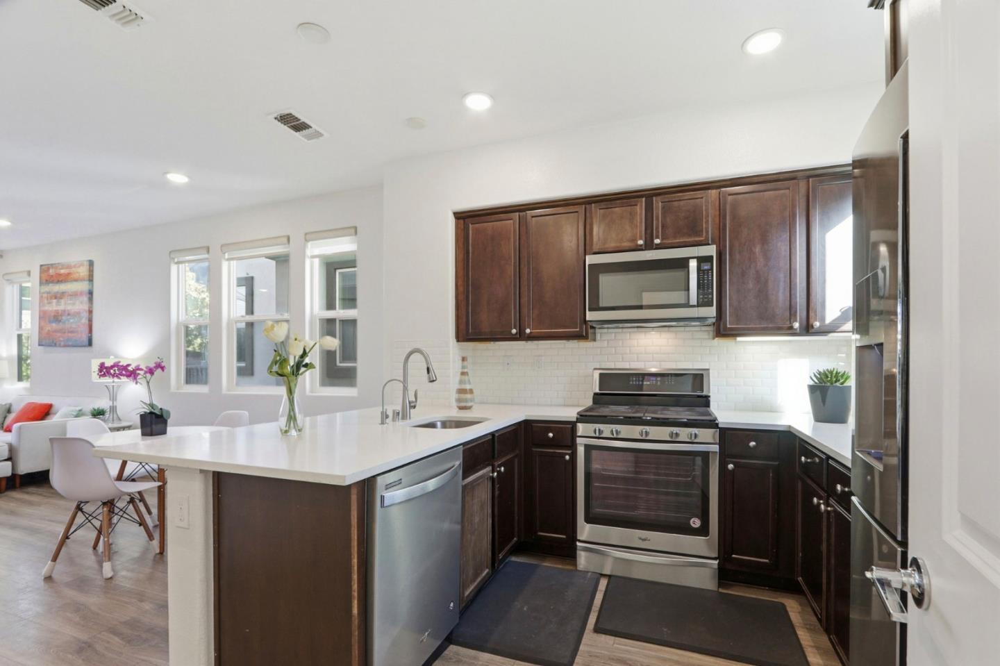 Detail Gallery Image 8 of 36 For 838 Garden St, Milpitas,  CA 95035 - 2 Beds | 1/1 Baths