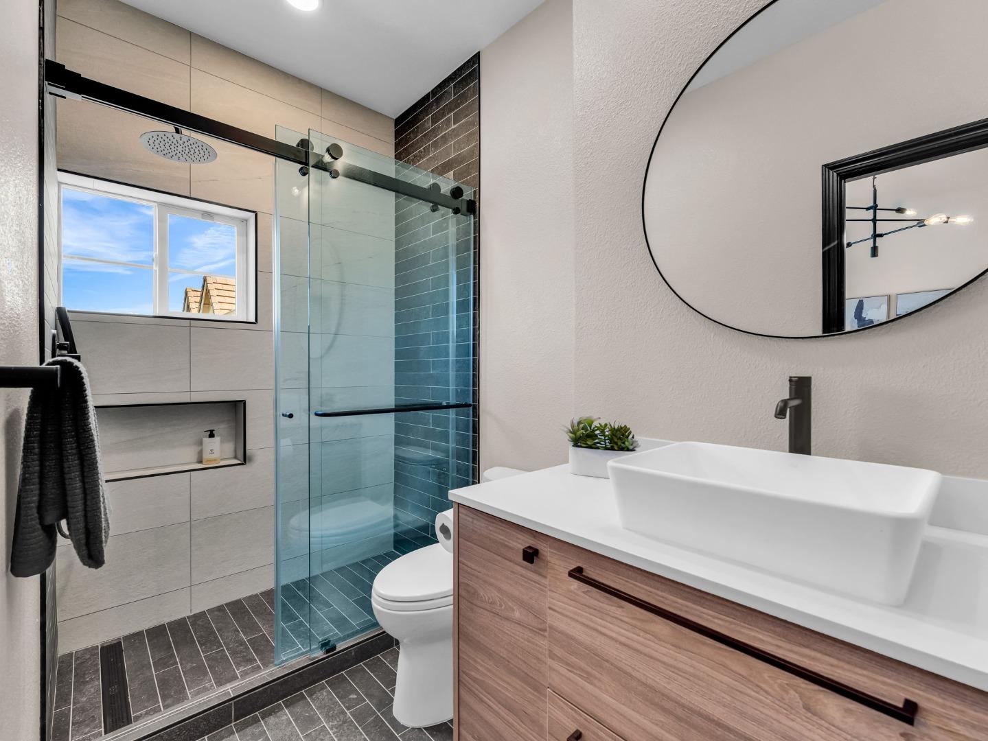 Detail Gallery Image 31 of 42 For 213 Esfahan Dr, San Jose,  CA 95111 - 2 Beds | 2/1 Baths