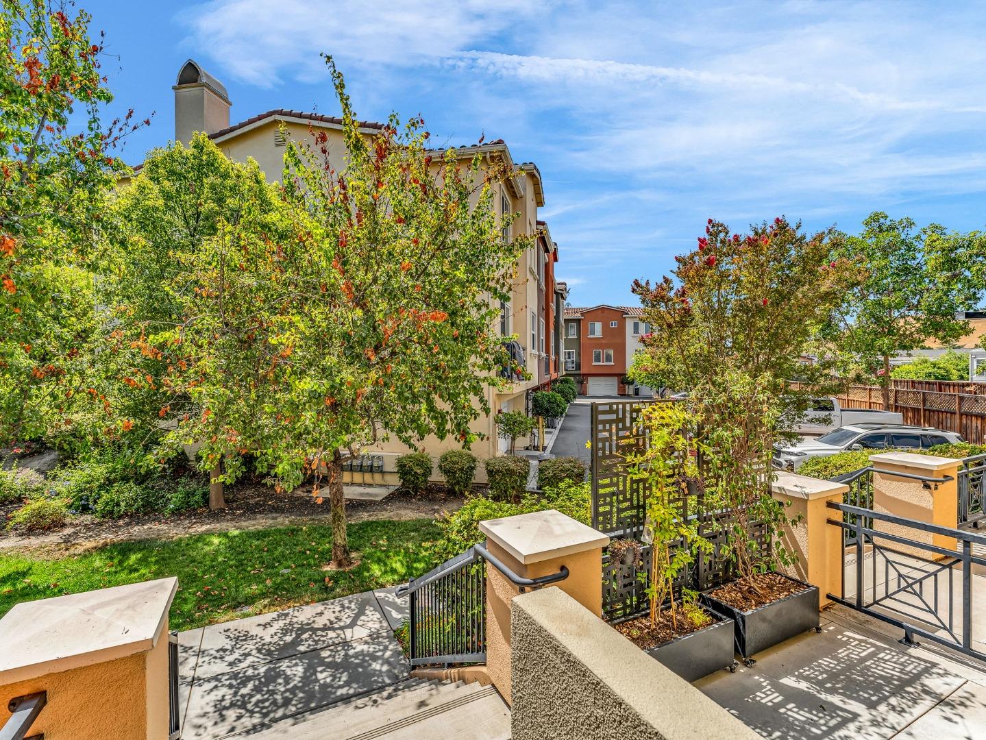 Detail Gallery Image 33 of 42 For 213 Esfahan Dr, San Jose,  CA 95111 - 2 Beds | 2/1 Baths
