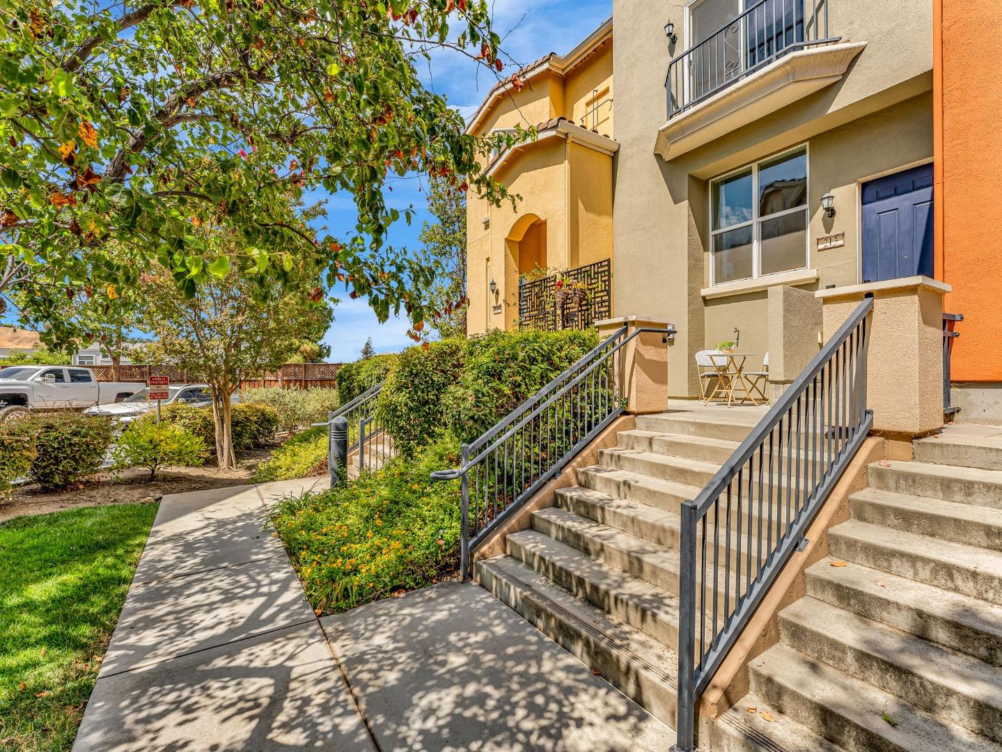 Detail Gallery Image 37 of 42 For 213 Esfahan Dr, San Jose,  CA 95111 - 2 Beds | 2/1 Baths