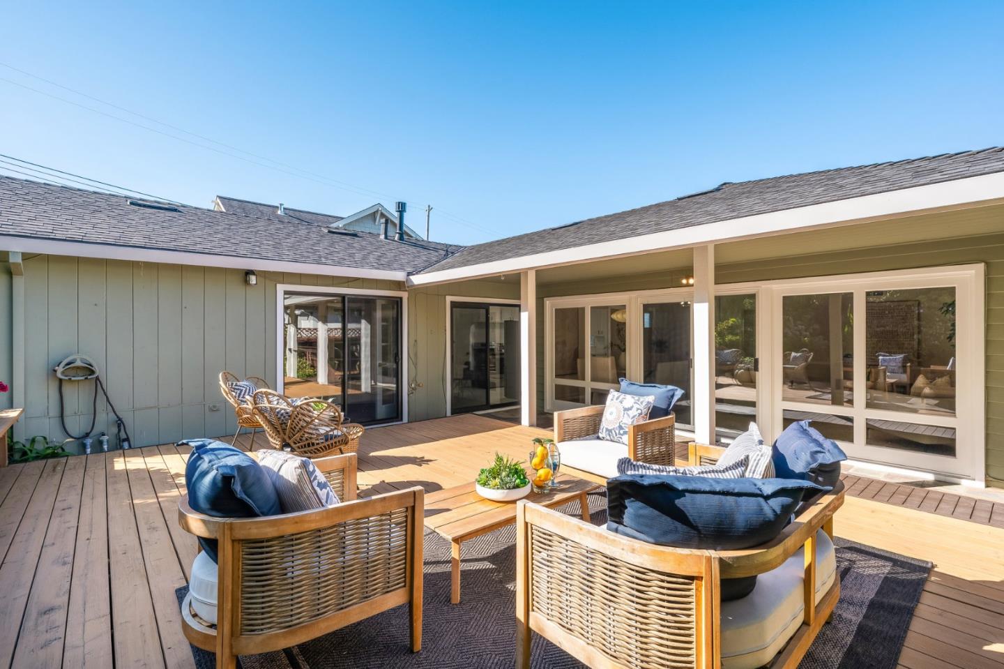 Detail Gallery Image 32 of 42 For 2704 Sunset Ter, San Mateo,  CA 94403 - 4 Beds | 2 Baths