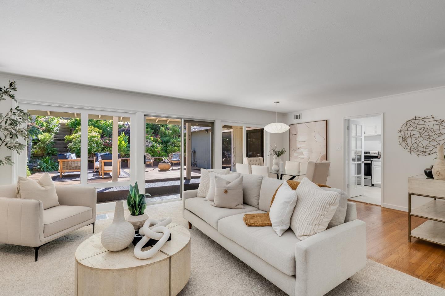 Detail Gallery Image 6 of 42 For 2704 Sunset Ter, San Mateo,  CA 94403 - 4 Beds | 2 Baths
