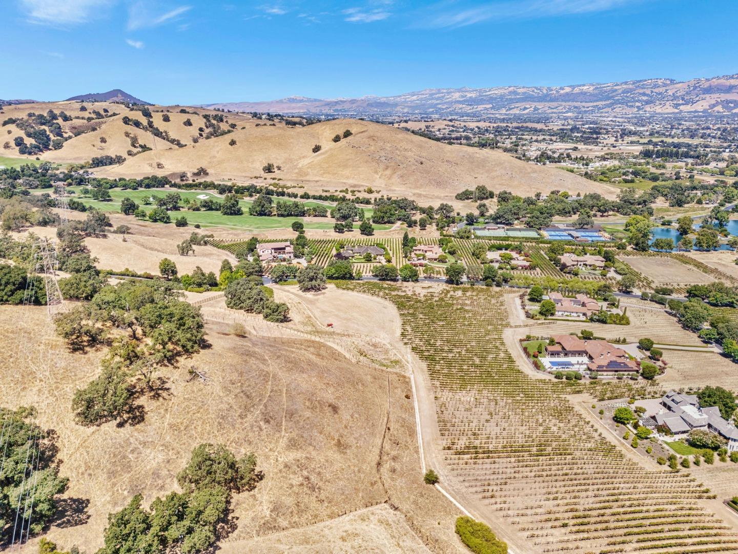 Detail Gallery Image 13 of 21 For 1322 Lions Peak Ln, San Martin,  CA 95046 - – Beds | – Baths