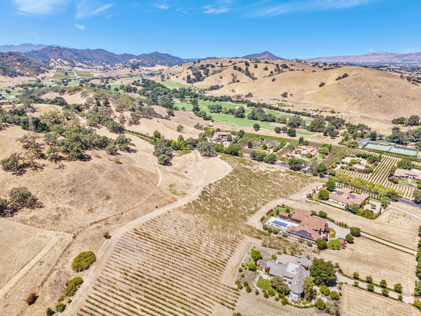 Detail Gallery Image 14 of 21 For 1322 Lions Peak Ln, San Martin,  CA 95046 - – Beds | – Baths